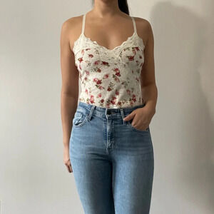 🌸 Guess Lace Floral  Bodysuit Women's ~ Size Medium!🌸